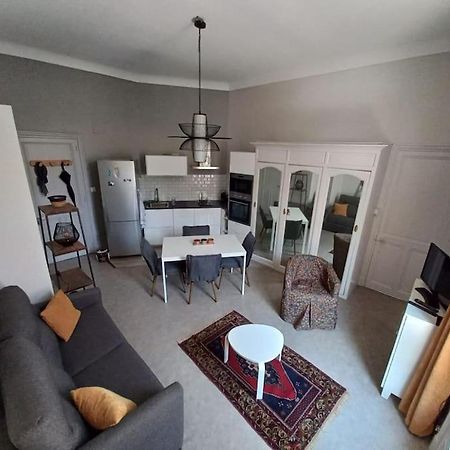 101 Pyrenees Palace Appartement Bagneres-de-Luchon Bagian luar foto