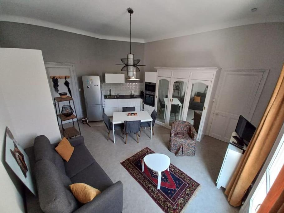 101 Pyrenees Palace Appartement Bagneres-de-Luchon Bagian luar foto